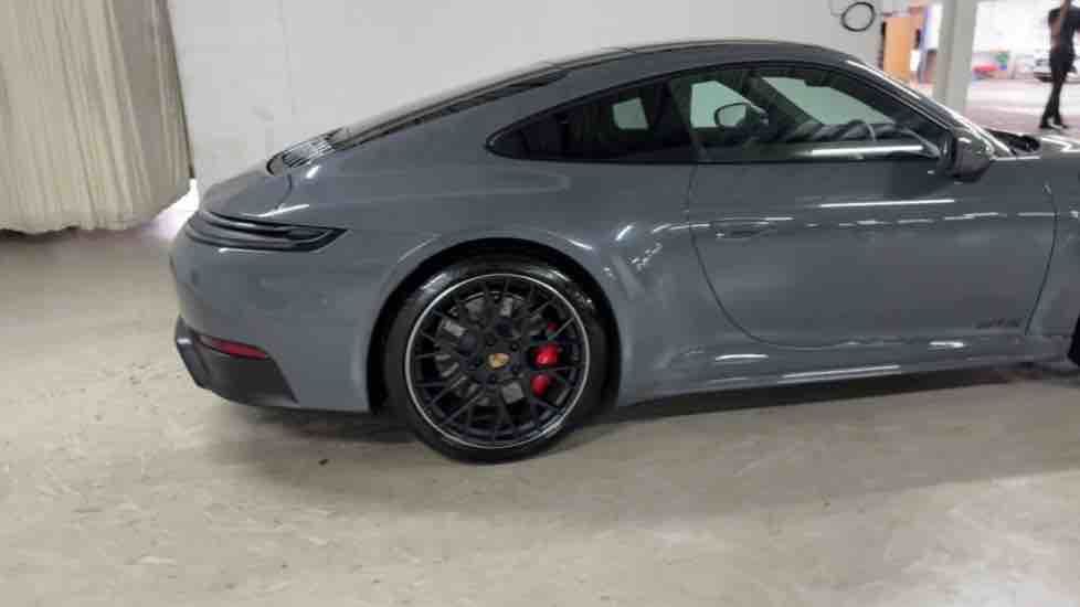 More views of Porsche 911