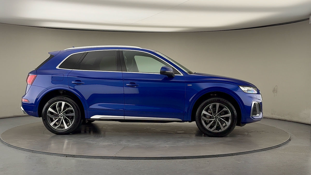 More views of Audi Q5