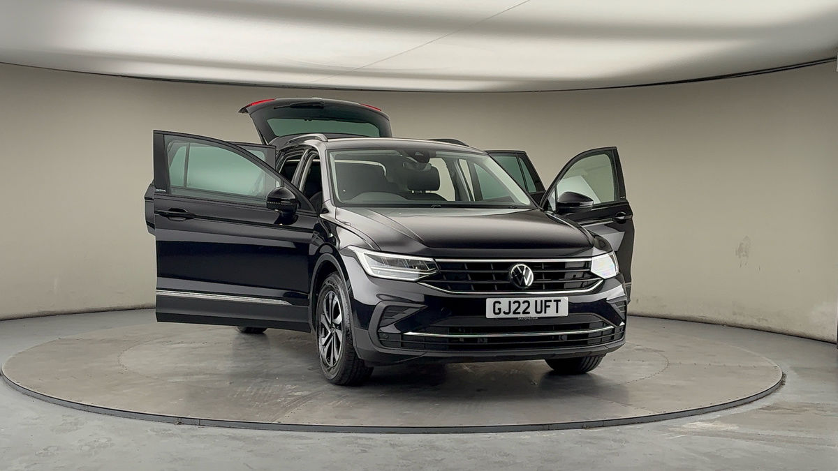 More views of Volkswagen Tiguan