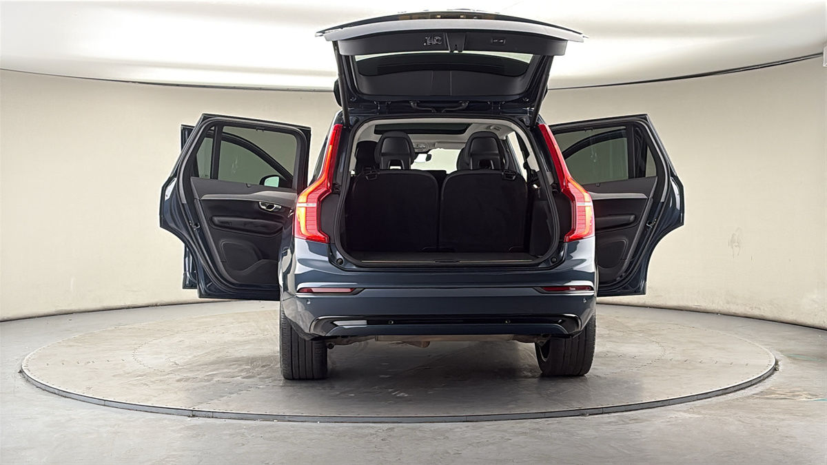 More views of Volvo XC90