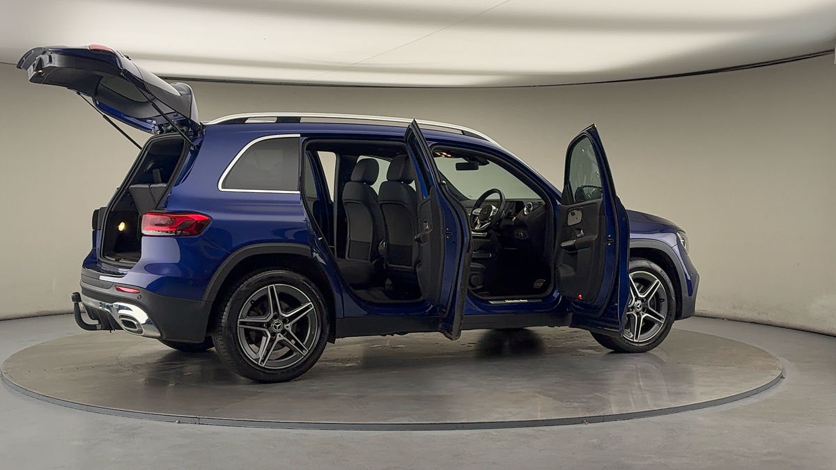 More views of Mercedes-Benz GLB