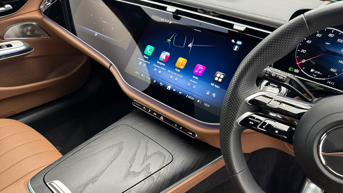 Mercedes-Benz E Class Image 18