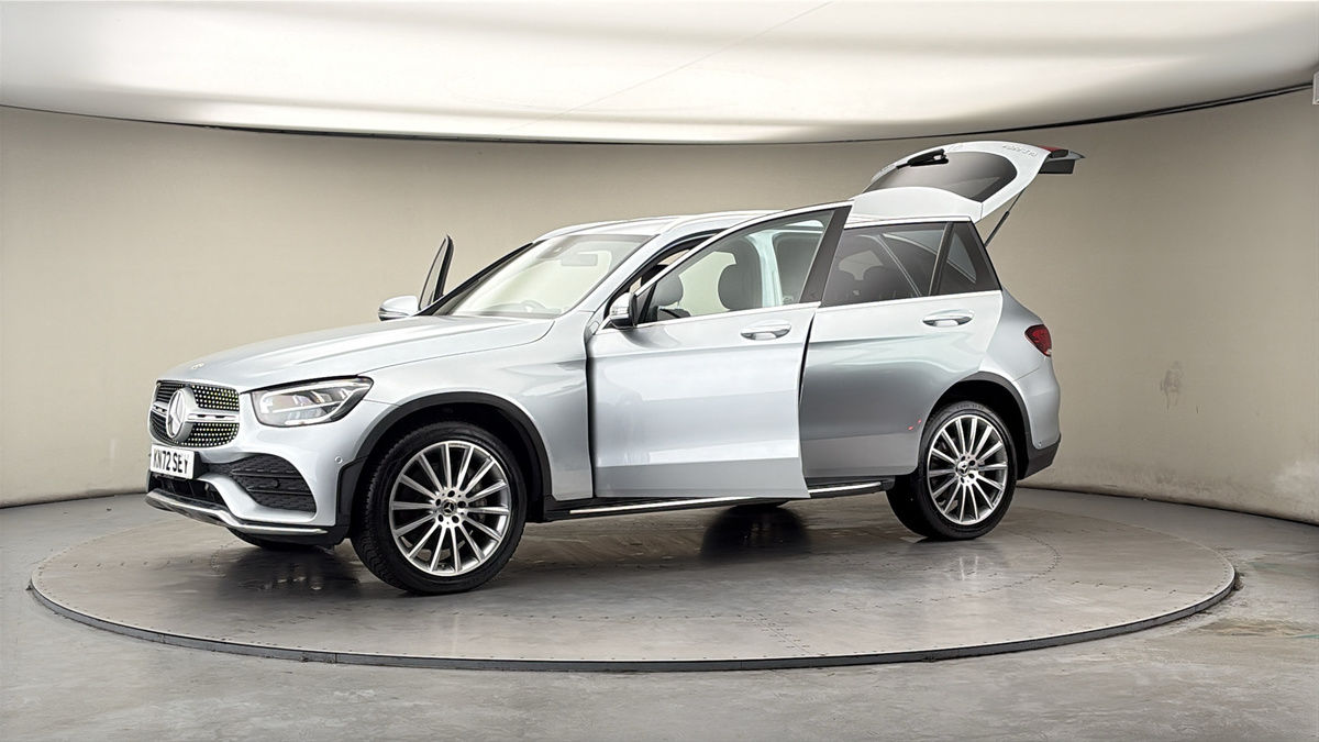 More views of Mercedes-Benz GLC