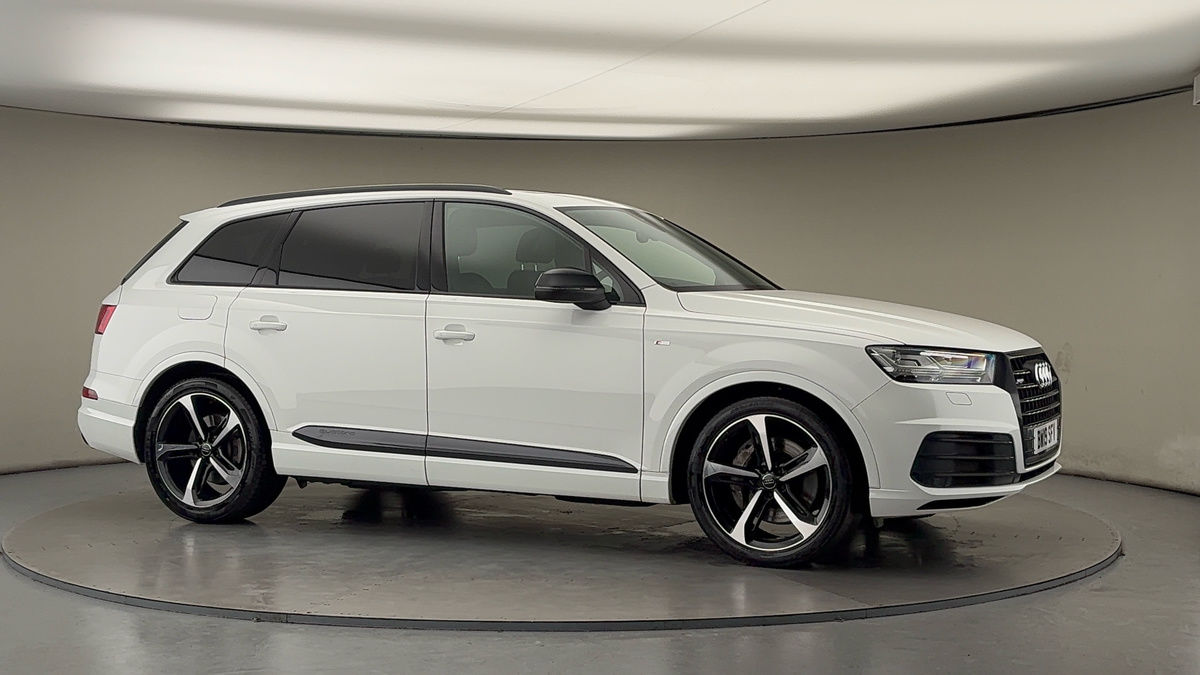 More views of Audi Q7