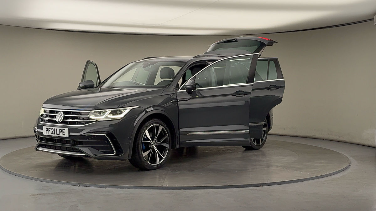 More views of Volkswagen Tiguan