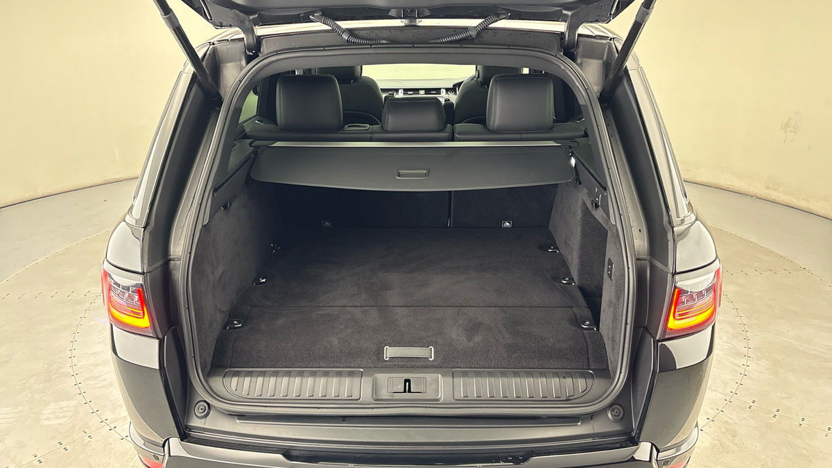 Land Rover Range Rover Sport Image 11