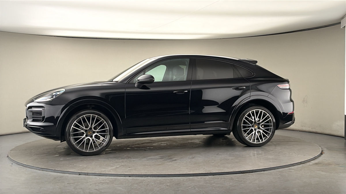 More views of Porsche Cayenne