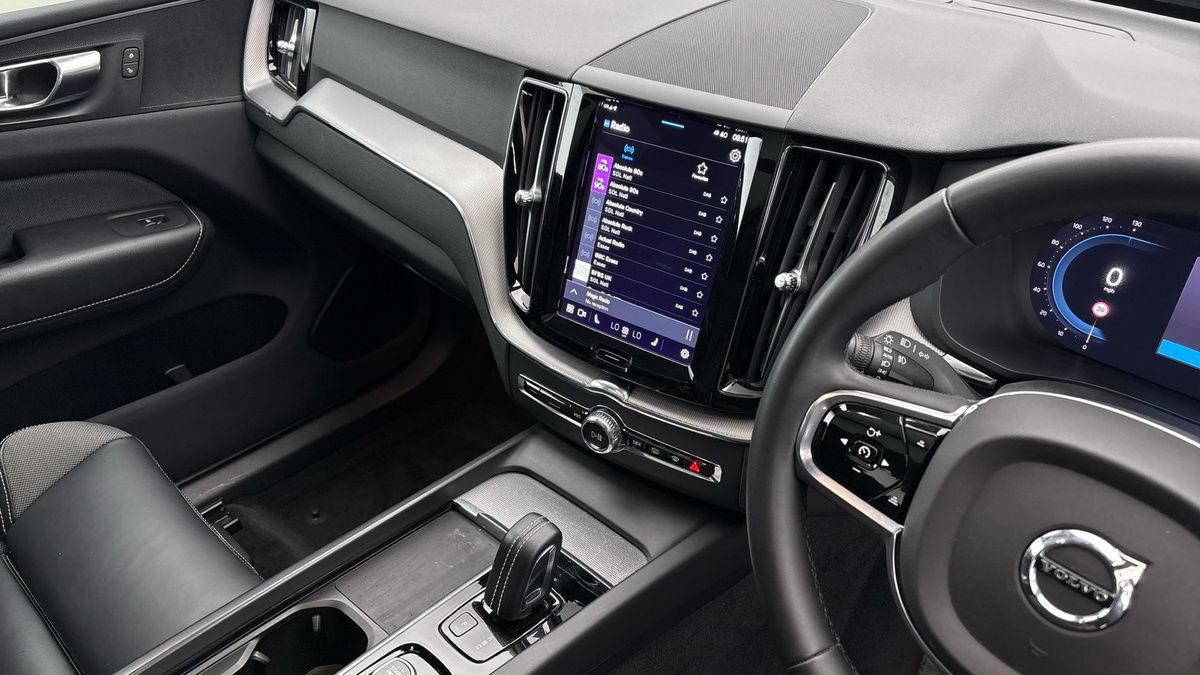 Volvo XC60 Image 18