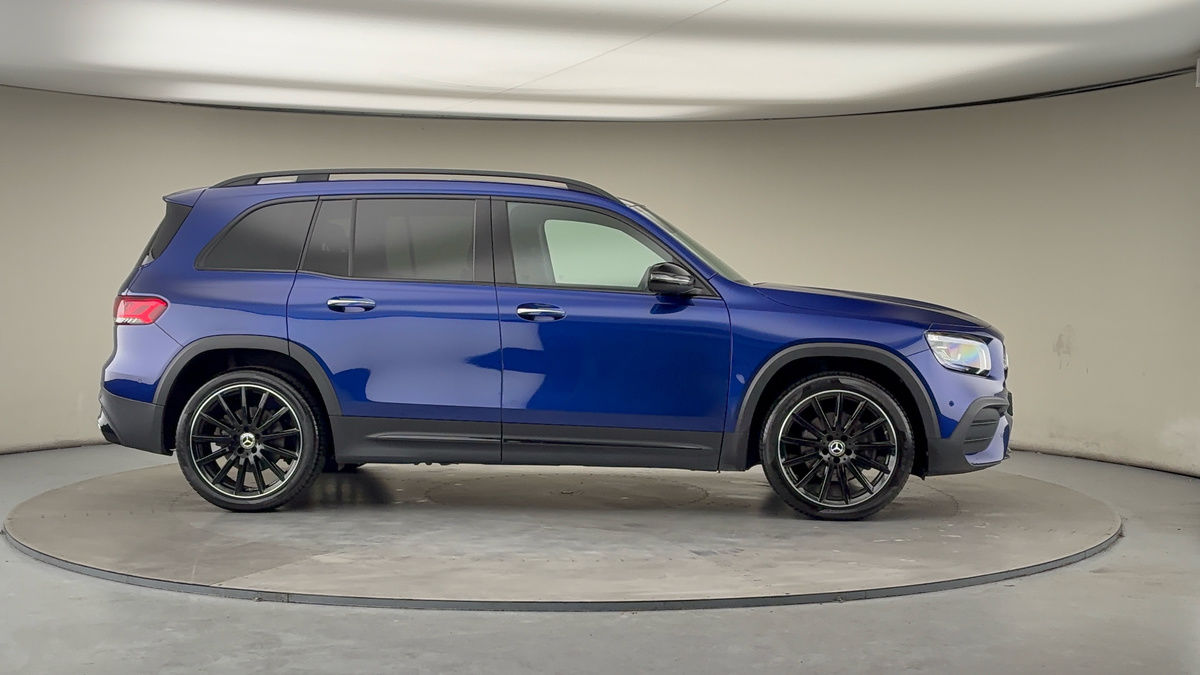 More views of Mercedes-Benz GLB