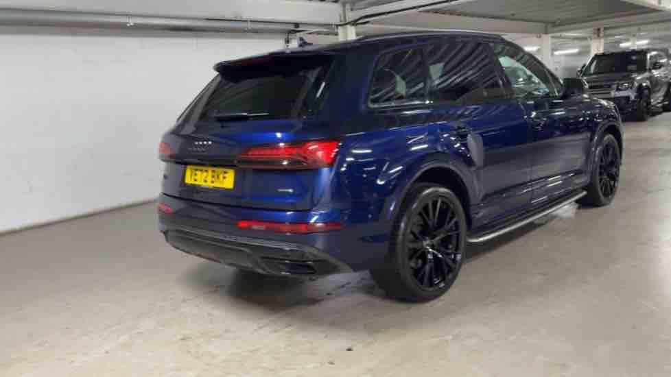 More views of Audi Q7