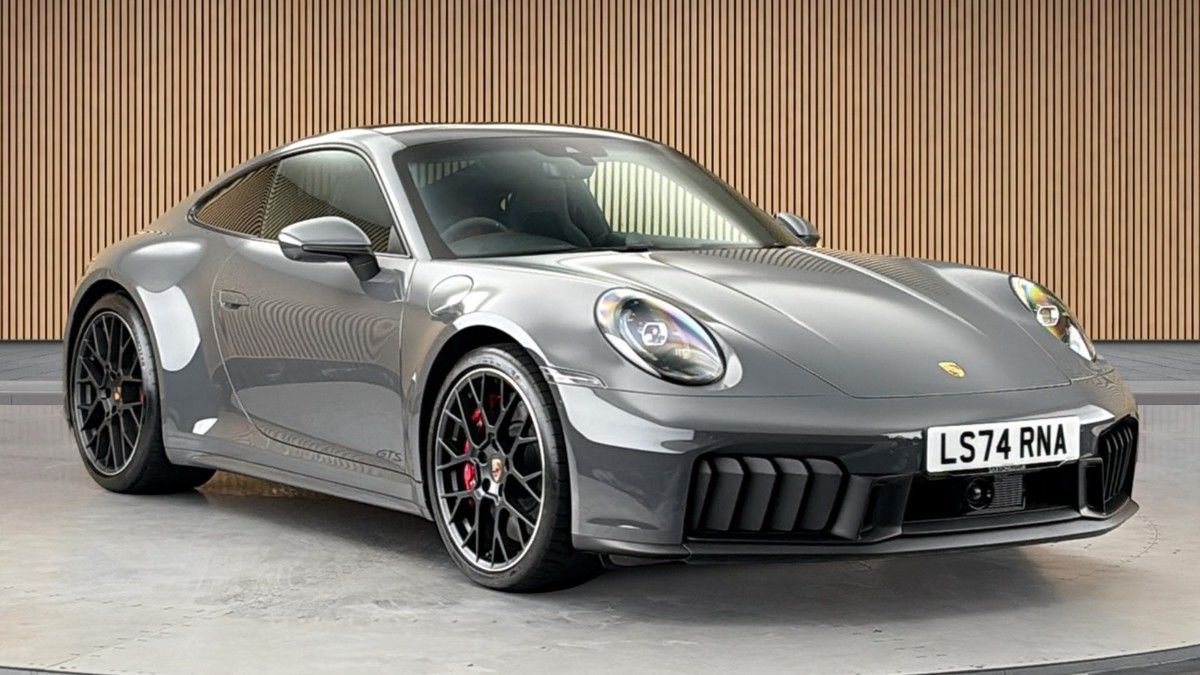 Porsche 911 Sticky Header Image