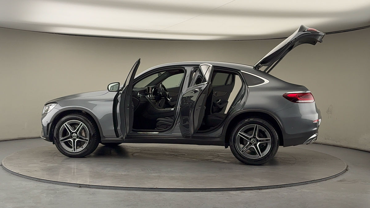 More views of Mercedes-Benz GLC