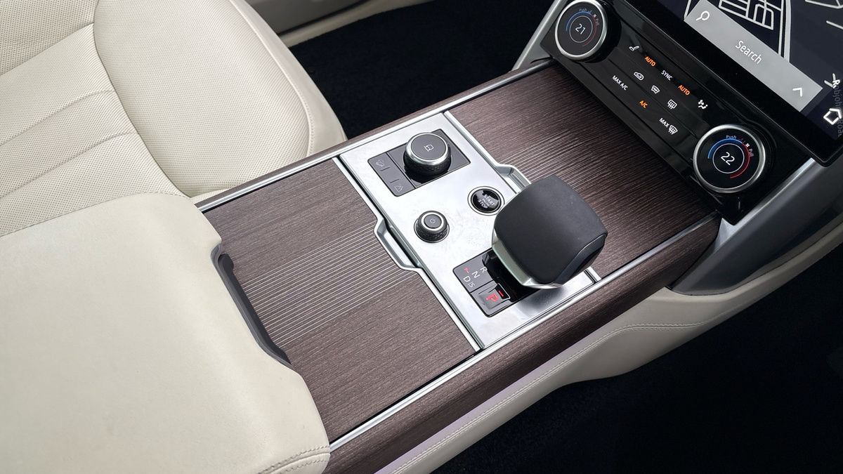 Land Rover Range Rover Image 18