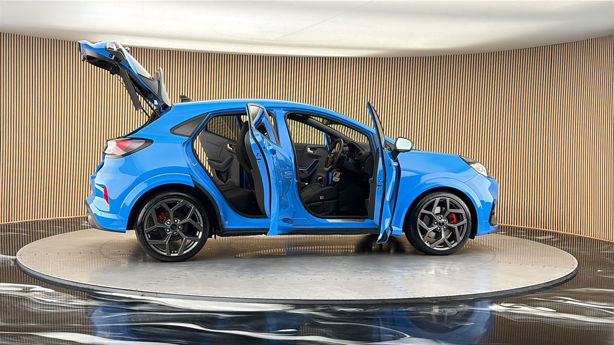 More views of Ford Puma