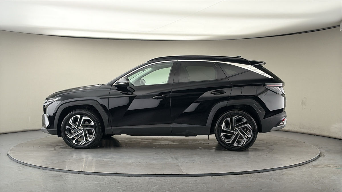 More views of Hyundai TUCSON