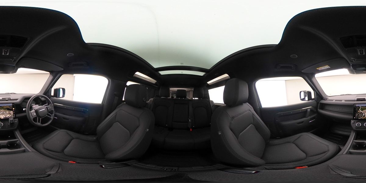 More views of Land Rover Defender 90