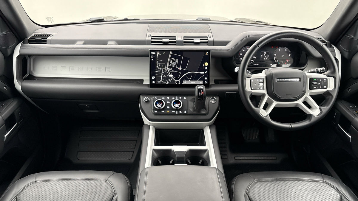 Land Rover Defender 110 Urban Image 12