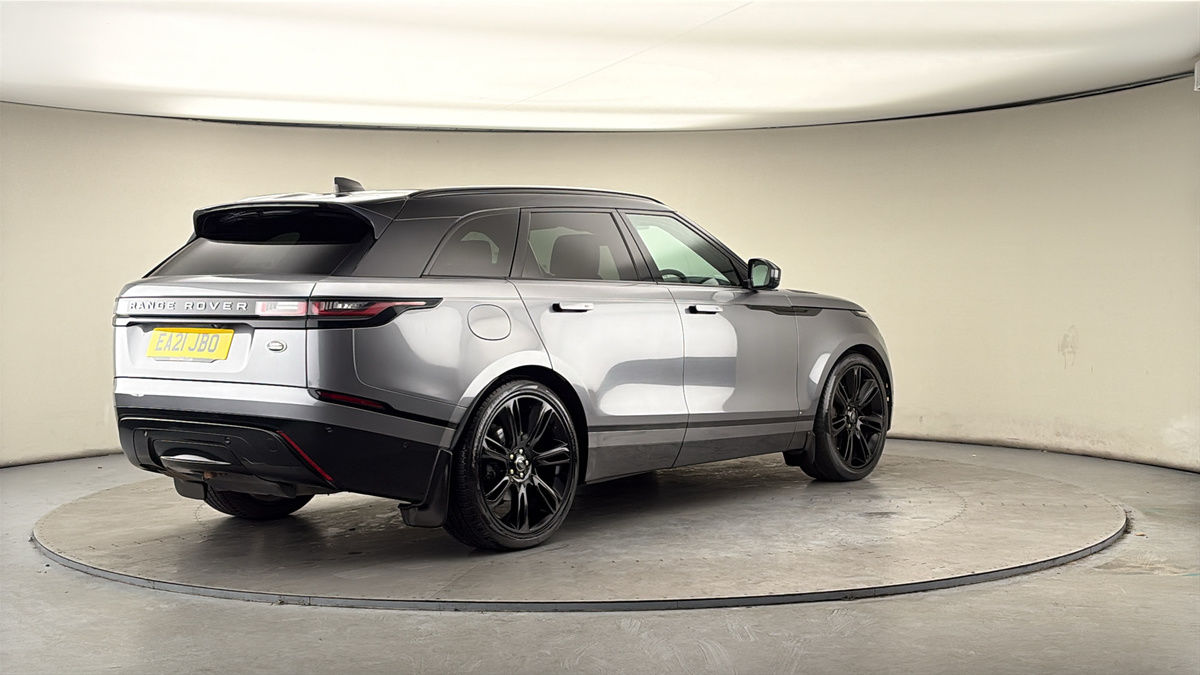 Land Rover Range Rover Velar Image 21