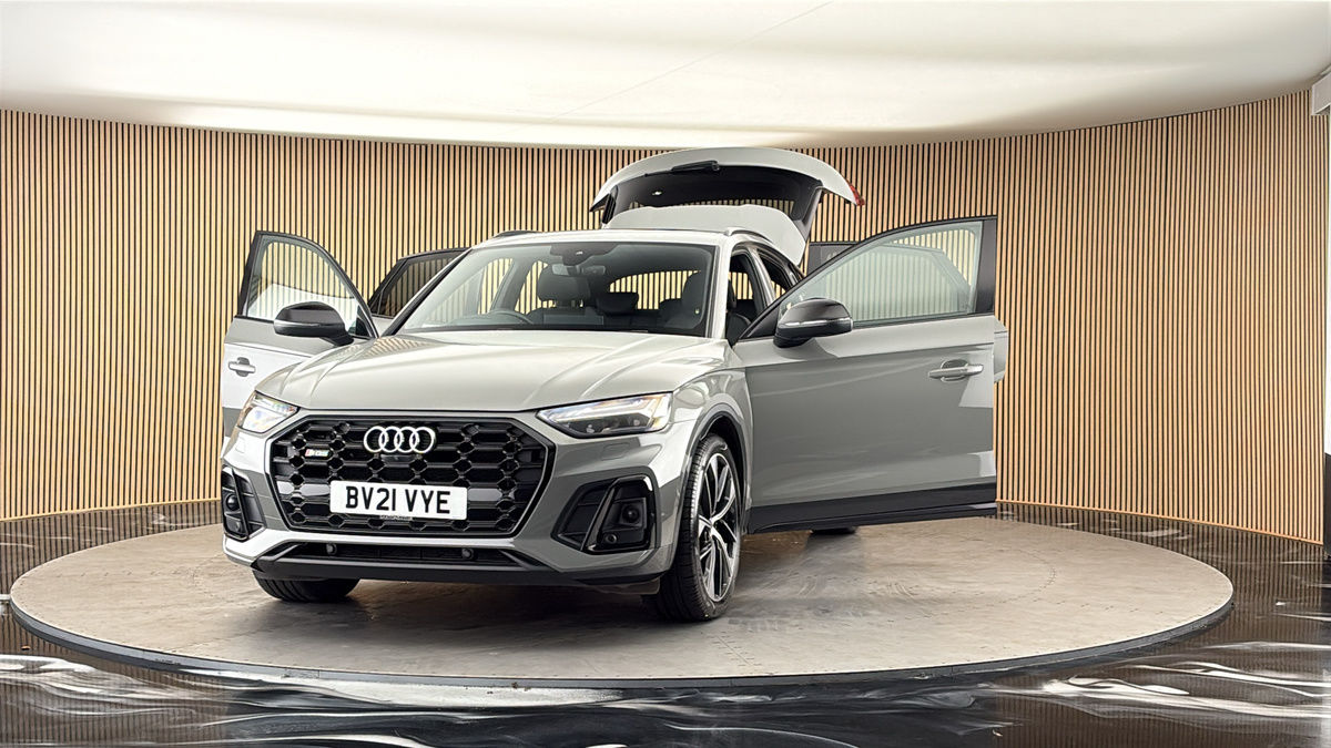 More views of Audi SQ5