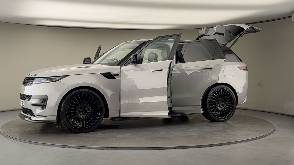 More views of Land Rover Range Rover Sport