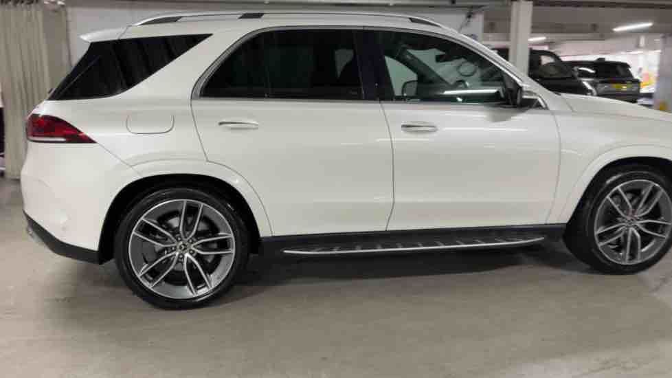 More views of Mercedes-Benz GLE