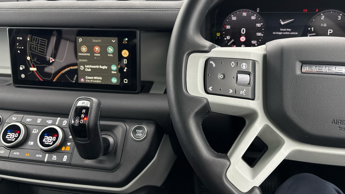 Land Rover Defender 110 Urban Image 13