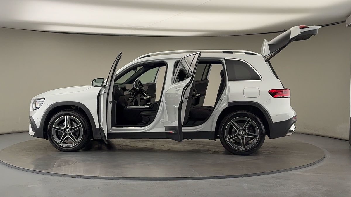 More views of Mercedes-Benz GLB