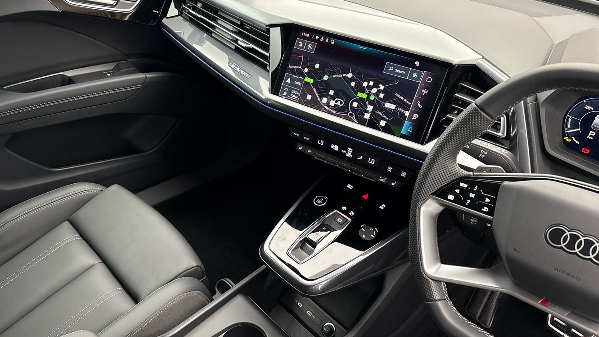 Audi Q4 e-tron Image 18