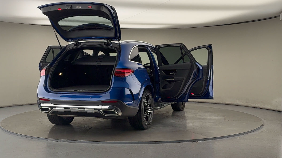 More views of Mercedes-Benz GLC