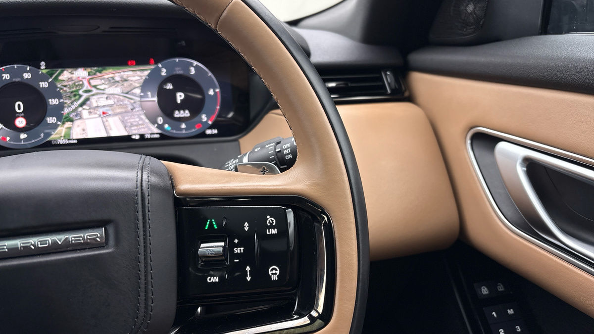 Land Rover Range Rover Velar Image 14