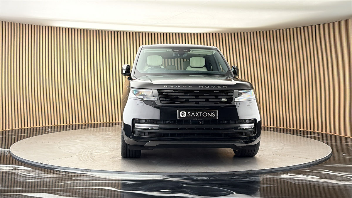 More views of Land Rover Range Rover