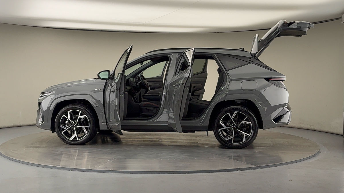 More views of Hyundai TUCSON