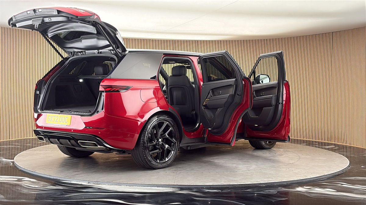 More views of Land Rover Range Rover Sport