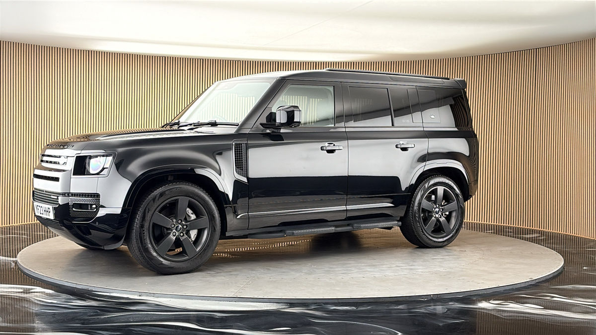 More views of Land Rover Defender 110