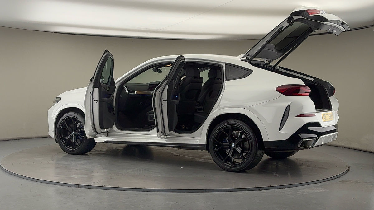 More views of BMW X6