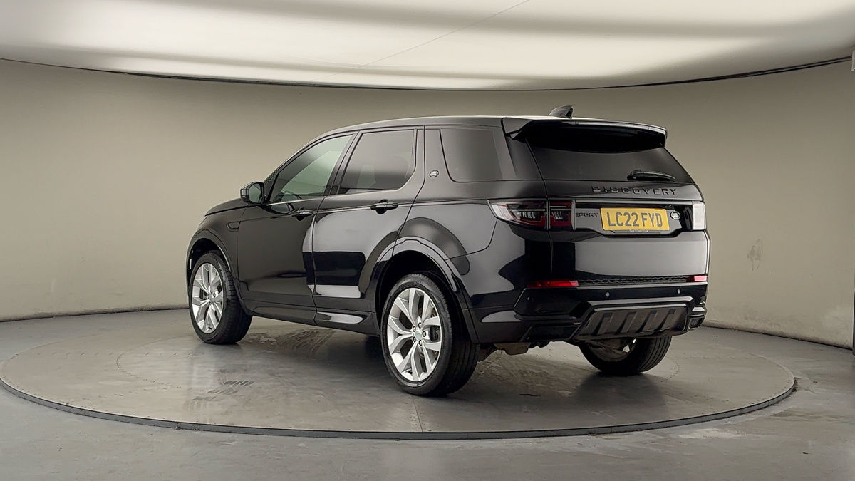 Land Rover Discovery Sport Image 2