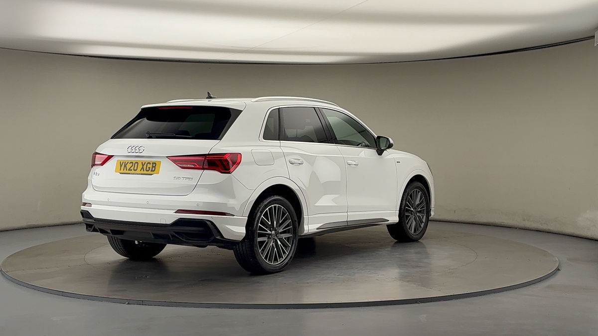 More views of Audi Q3