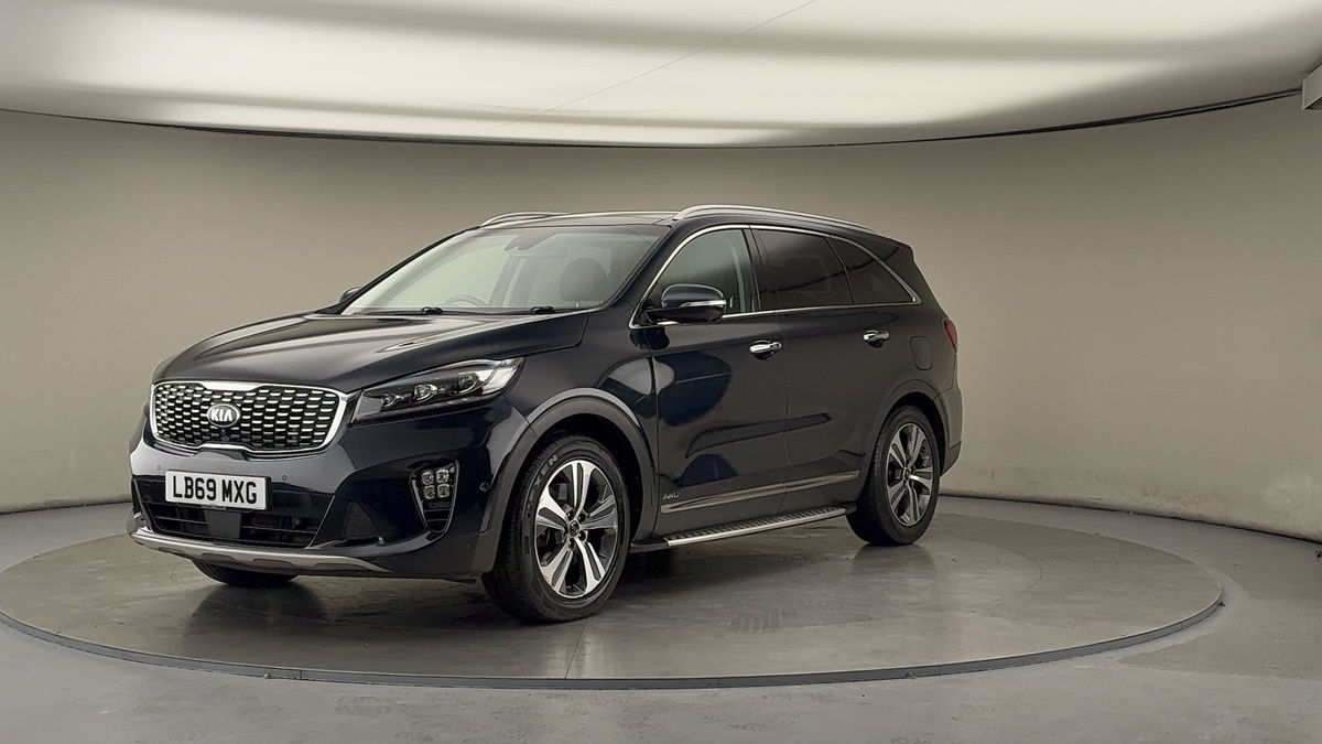 More views of Kia Sorento