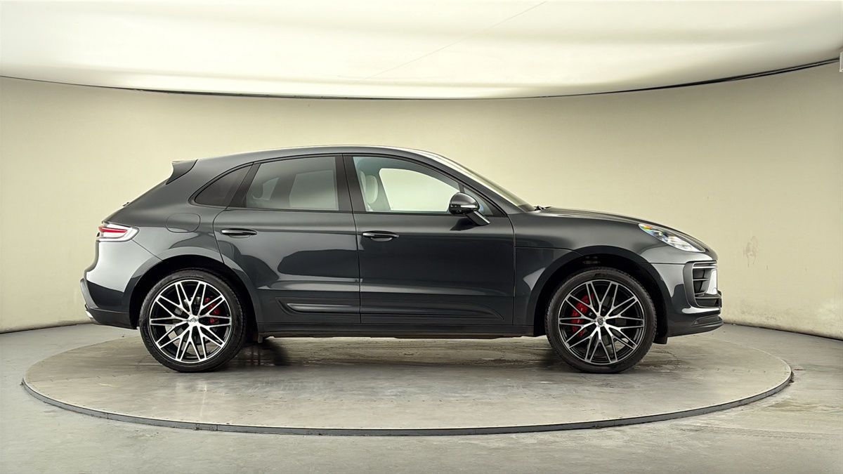 More views of Porsche Macan