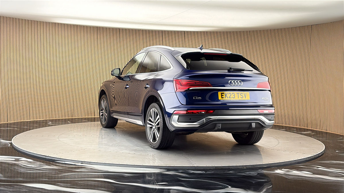 More views of Audi Q5