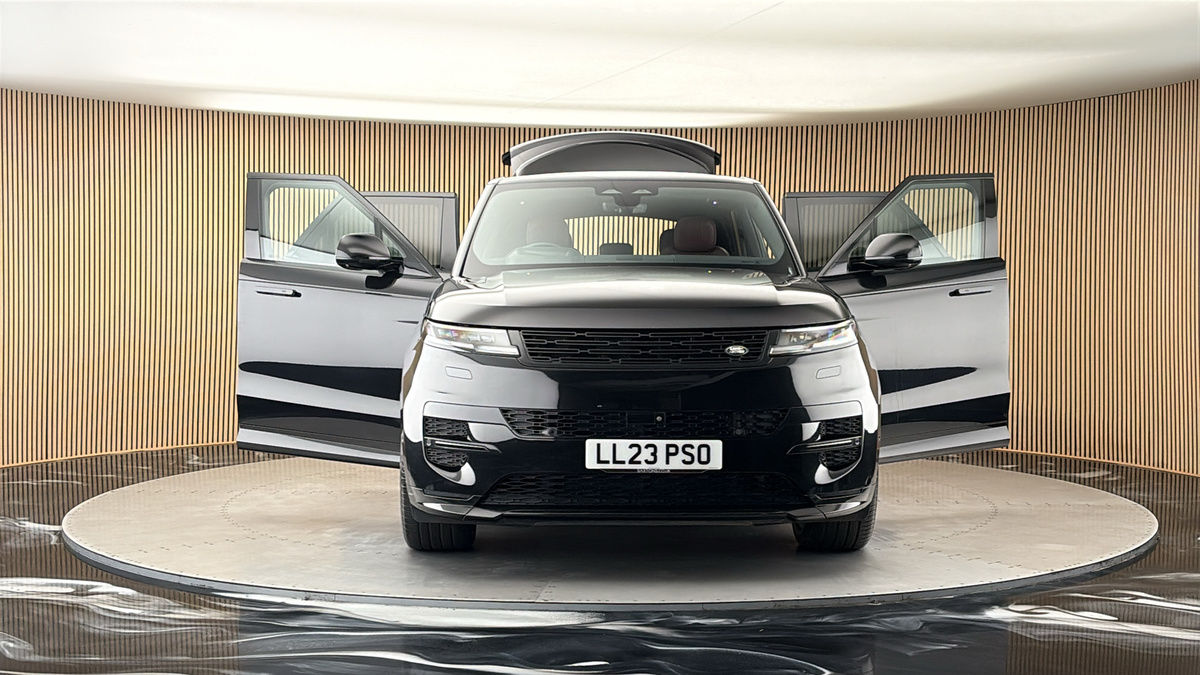 More views of Land Rover Range Rover Sport