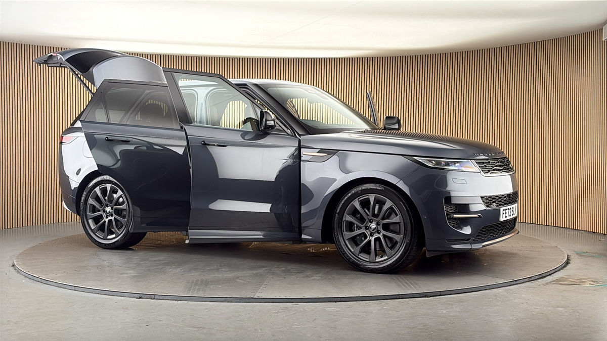 More views of Land Rover Range Rover Sport