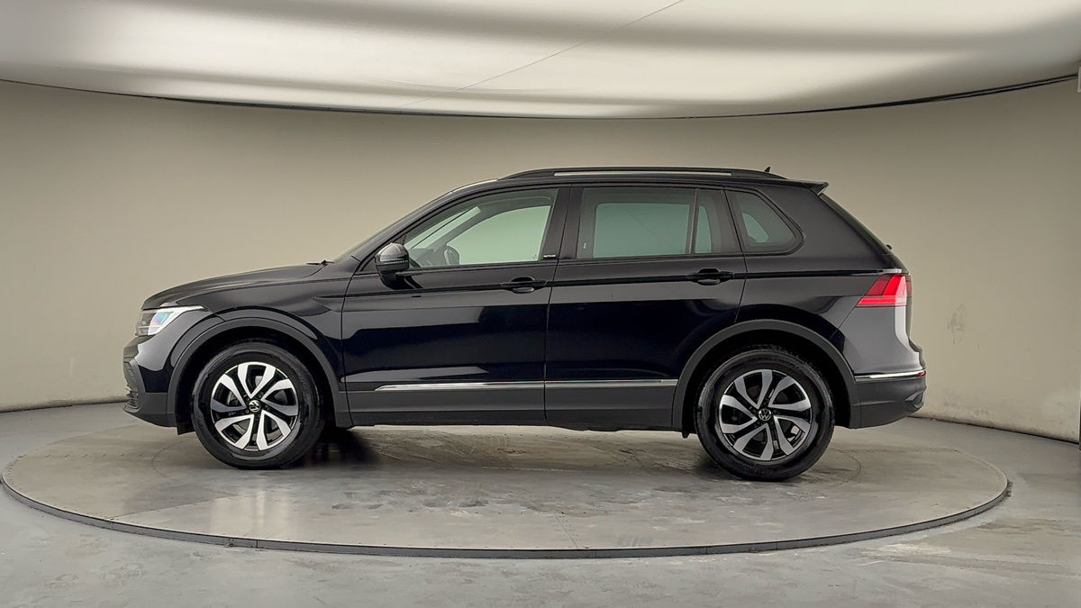 More views of Volkswagen Tiguan