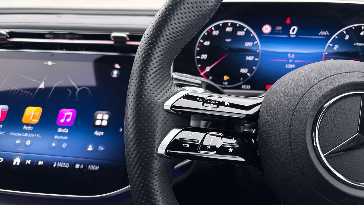 Mercedes-Benz E Class Image 13