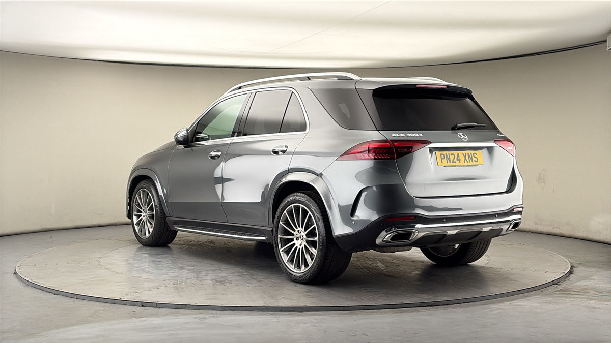 Mercedes-Benz GLE Image 2