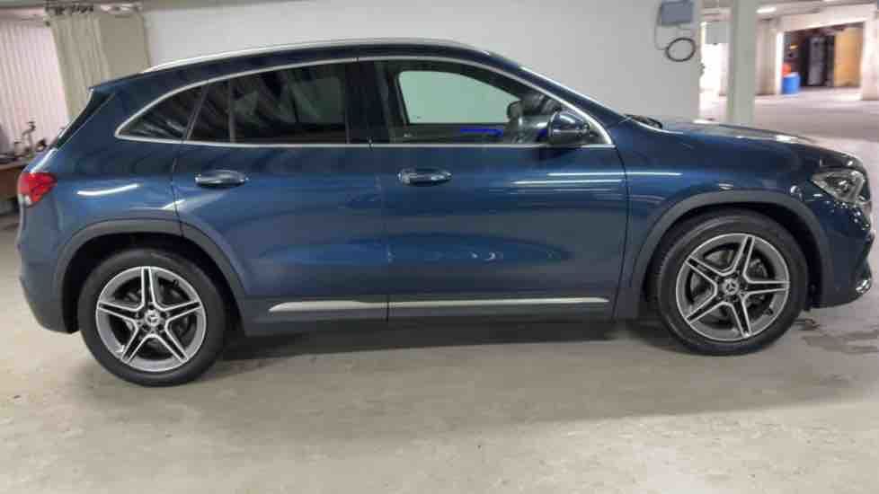 More views of Mercedes-Benz GLA