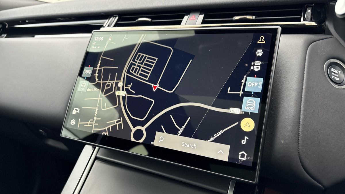 Land Rover Range Rover Velar Image 17