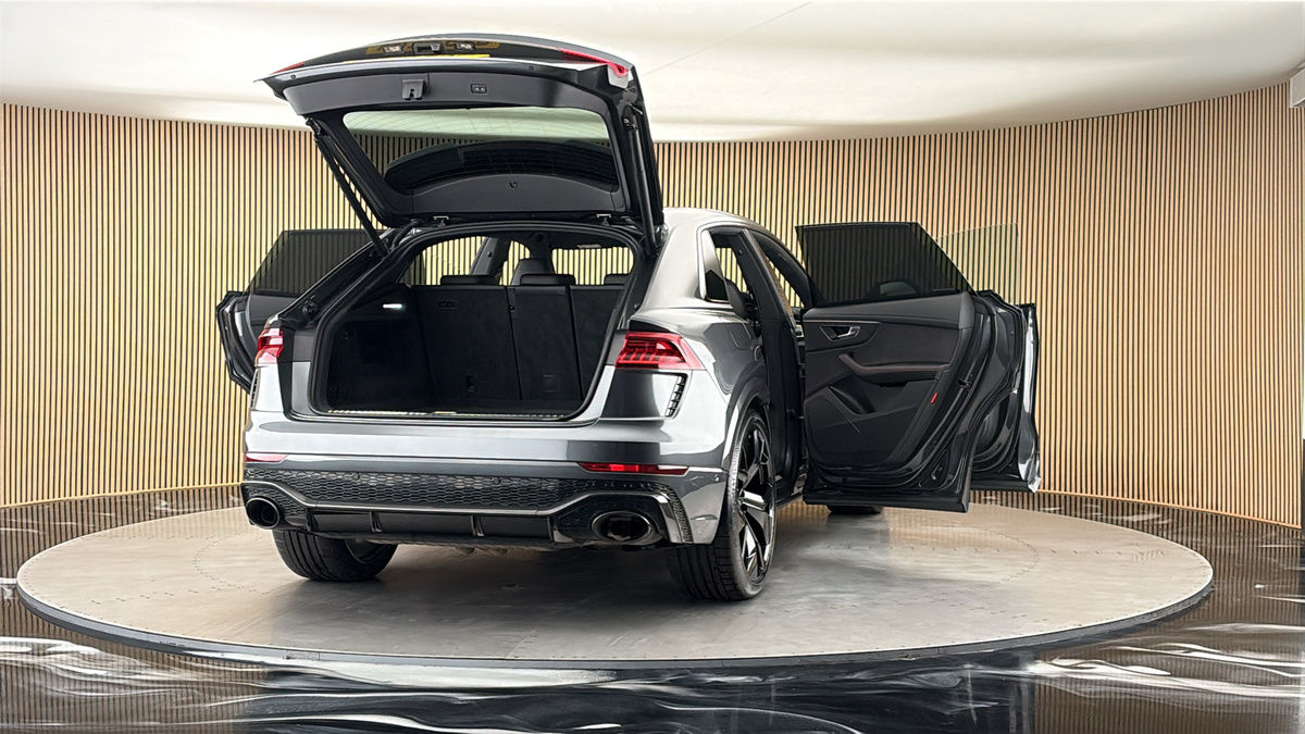 More views of Audi RSQ8