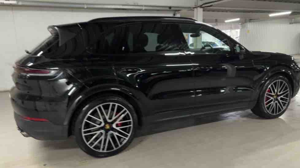 More views of Porsche Cayenne