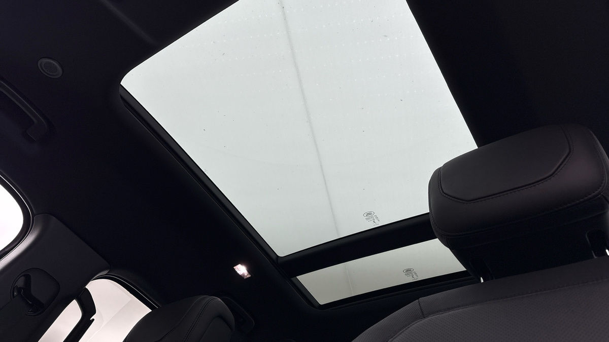 Land Rover Defender 110 Urban Image 6